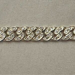 S🚫LD- 18k Japanese Gold Chain Bracelet with Natural diamonds.